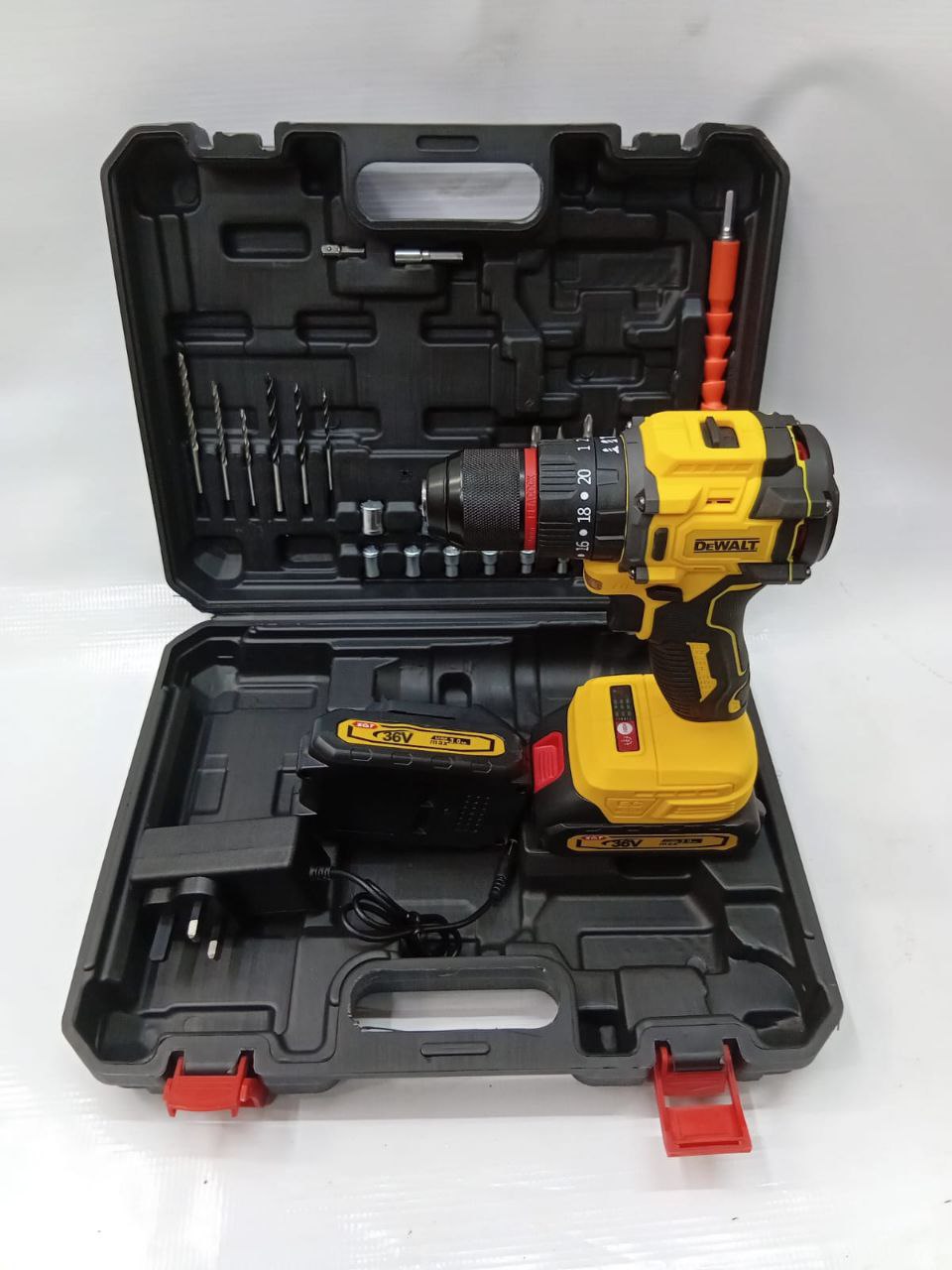 4bf3b7a6-49eb-4846-ab1a-aa0d08dfd035.jpg Dewalt Brushless cordless drill 36V - Image 1