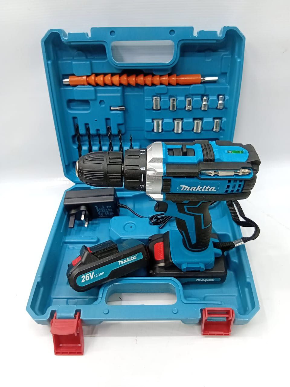 e2fe4ce6-dcc7-49d7-9295-46969d341ab3.jpg Makita Cordless Drill 36V - Image 1
